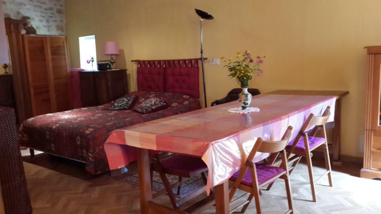 Oniros Bed & Breakfast Neuffontaines Exterior foto